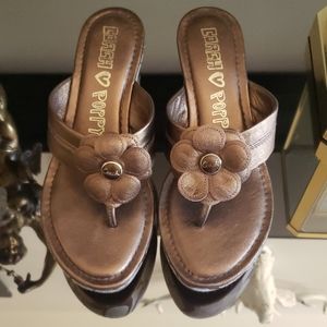 Coach poppy flower wedges